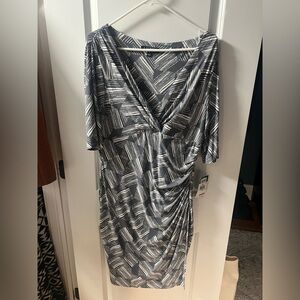 Ralph Lauren Gray and White Geometric Long Sleeve Dress